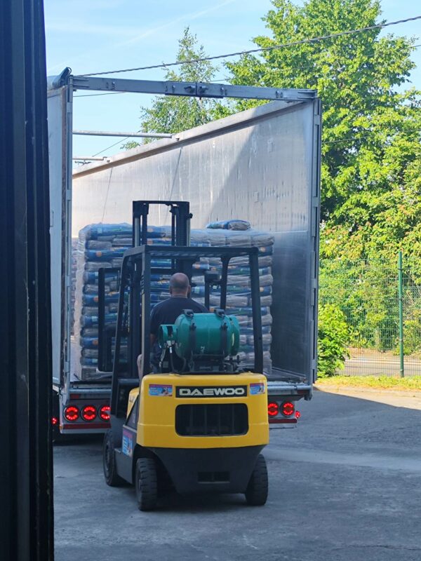 3 Kompletter LKW mit 24 Paletten Pellets Asturien ENplus A1 Zertifizierung in Deutschland